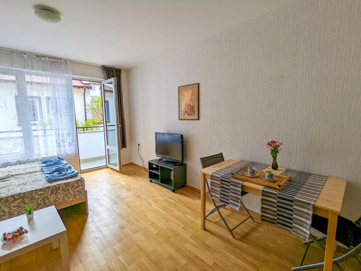 Top Center Relax, Ndk & Vitoshka Str, Free Secured Parking Sofia Exterior photo