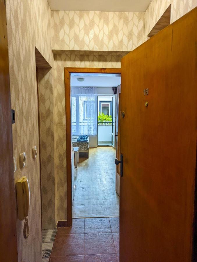 Top Center Relax, Ndk & Vitoshka Str, Free Secured Parking Sofia Exterior photo